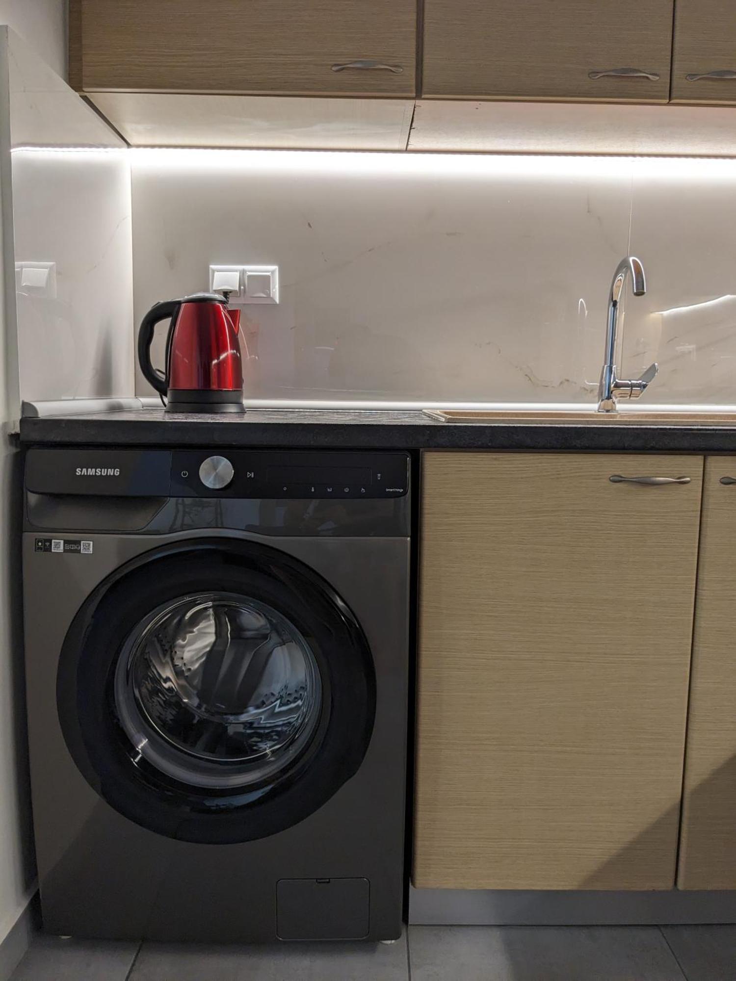 Ethos Apartment เนอาเปรามอส ภายนอก รูปภาพ